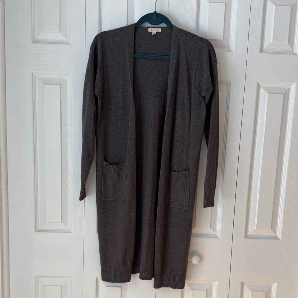 Tea n Rose Charcoal Knit Cardigan